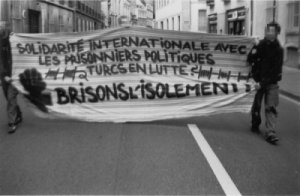 solidarité internationale avec les prisonniers politiques turcs en lutte, brisons l'isolement - Dijon - 2 juin 2001